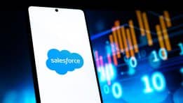 מניית Salesforce מחליקה בעקבות תחזית חלשה — אילו רמות מחיר חשובות?