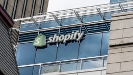 מה הופך את Shopify לפלטפורמת מסחר אלקטרוני מובילה