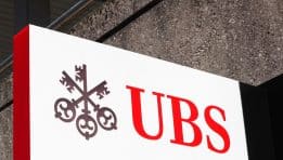 UBS: מניית הבנק הגדול בשווייץ בירידה לאחר פרסום תוצאות הרבעון הרביעי ותוכנית הרכישה החוזרת