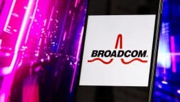 תחזיות אנליסטים למניית Broadcom: שוריות גורפת על רקע תחזית צמיחה עקבית