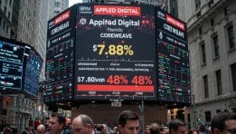 Applied Digital מכה גלים בוול סטריט: עסקת ענק עם CoreWeave מזניקה את המניה ב־48%