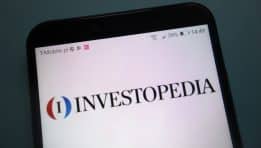 העורך הראשי של Investopedia טוען כי הפחד מהבורסה מופרז: ״העשן גרוע בהרבה מהאש״