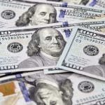 הדולר האמריקאי מתאושש בעקבות התקיפות של ישראל באיראן: כיצד ההסלמה הגיאופוליטית משפיעה על שוק המטבעות