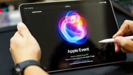 אפל מתחדשת – האם WWDC 2025 תביא את הבשורה שוול סטריט מחכה לה?