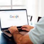 אלפבית מתמודדת עם איום משפטי: האם מכירת דפדפן כרום תהפוך לאירוע “ברבור שחור” בשוק ההון?