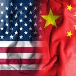 סיכום הפגישה בין סין לארה”ב: עיקרי השיחה, המסרים לשווקים, והשלכות להמשך