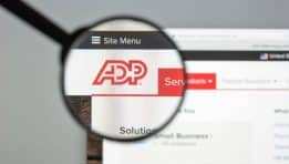 דו”ח ADP מצביע על האטה חדה בשוק העבודה: טראמפ לוחץ – האם הפד יישבר ויוריד ריבית?