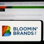 מדוע מניית Bloomin’ Brands (BLMN) צונחת