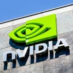 האם סין מפנה עורף ל-Nvidia? המניה נחלשת לאחר דיווחים על מגבלות ברכישת שבבים