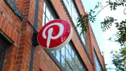 Pinterest מהמרת על בינה מלאכותית כדי למשוך את דור ה־Z — אך הצמיחה נותרת בלתי ודאית