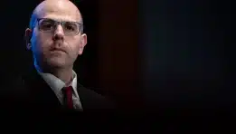 סטיבן מיראן ניצב תחת בחינה לגבי עצמאות הפד על רקע תפקידו בבית הלבן