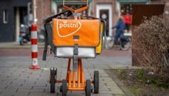 PostNL חושפת אסטרטגיה שאפתנית ל־2028: בינה מלאכותית ומסחר אלקטרוני צפויים להניע יעד רווח תפעולי מתואם של 175 מיליון אירו.
