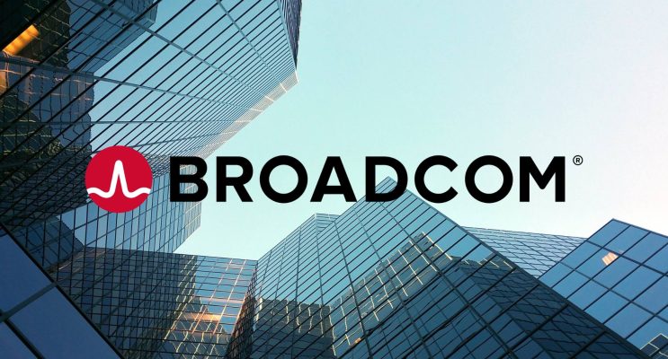 האם OpenAI היא הלקוחה המסתורית של Broadcom בשווי 10 מיליארד דולר? החברה מכחישה קשר למרות שותפות בינה מלאכותית משמעותית