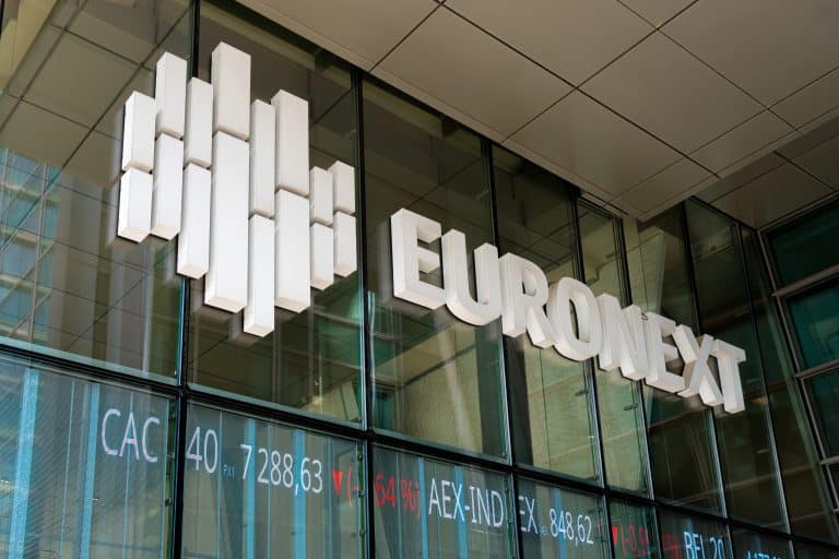 SKN | האם השוק הצרפתי יכול לשמור על המומנטום נוכח חידוש הריבונות הפיסקלית?