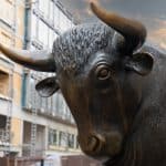 SKN | סקירה שבועית STOXX Europe 600: האם המדד הכלל-אירופי מאבד מומנטום מול וול סטריט? (17–21 בנובמבר, 2025)