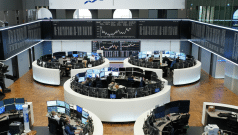 המניות האירופיות מטפסות קלות כאשר מדד ה-FTSE מוביל את העליות; המשקיעים בוחנים את חוסן הכלכלה