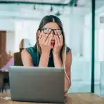 האם דרישות החזרה למשרד דוחפות את העובדים האמריקאים לקצה?