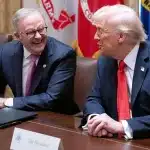 האם הסכם המינרלים בשווי 8.5 מיליארד דולר בין ארה”ב לאוסטרליה יכול לשנות את שרשרת האספקה העולמית ולהרחיקה מסין?