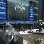 SKN | האם מדד האנג סנג יכול לשמור על המומנטום לנוכח מסחר דליל בחגים ושינויים במדיניות?