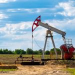 SKN | מחירי הנפט מתייצבים לאחר ירידה חדה כאשר טראמפ מרכך את האיומים על מגזר האנרגיה של איראן