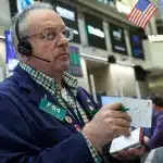 SKN | מניות מתהפכות בחדות: דאו, S&P 500 ונאסד”ק מוחקות רווחים בעוד נבידיה ומניות טכנולוגיה מובילות את הירידה