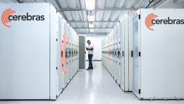 מדוע יצרנית השבבים ל־AI Cerebras Systems משכה את ההנפקה בארה”ב למרות המומנטום החזק בשווקי ההון?