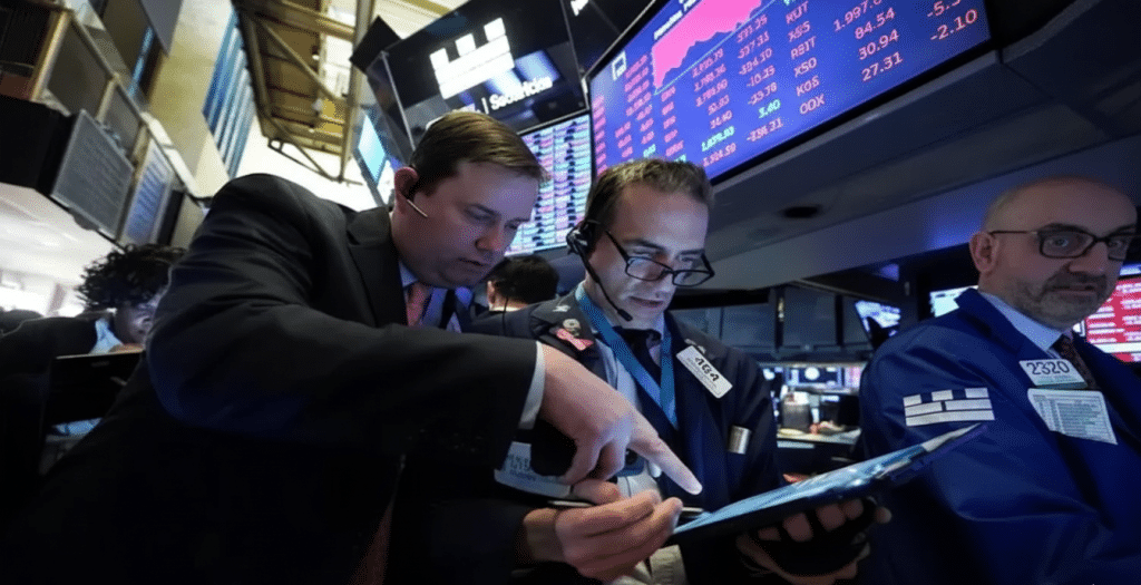 SKN | S&P 500 נתקע מתחת ל-7,000: האם השוק לוקח נשימה או מאותת על שינוי מגמה?