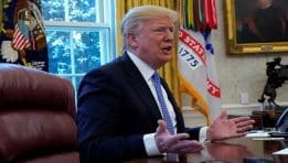 SKN | טראמפ ספג ביקורת על הצגת חדר אמבטיה משיש של לינקולן על רקע השבתת ממשלת ארה”ב