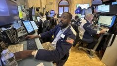 האם הראלי בוול סטריט מסמן שינוי רחב יותר בשווקים לעבר סיכון? מניות הטכנולוגיה והחברות הקטנות מובילות