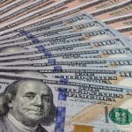 SKN | האם הדולר האמריקאי חוזר לשלוט? מדד הדולר פורץ מעל 100 במהלך ראלי שבועי חזק