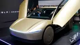 SKN | האם התוכנית של טסלה להכפיל את צי הרובוטקסי שלה באוסטין מהווה נקודת מפנה בניידות האוטונומית?