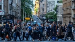 SKN | האינפלציה באוסטרליה מזנקת ל-3.8% באוקטובר – מה זה מסמן עבור השווקי ומדיניות