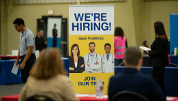 SKN | האם שוק העבודה בארה״ב יתקרר עוד יותר ב־2026 כשהמגמות באבטלה משתנות?