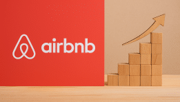 SKN | האם ההכנסות השיא של Airbnb ואסטרטגיית ה-AI שלה יצליחו לשמור על תנופת הצמיחה?