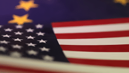 SKN | ה־EU דוחף להגנות חזקות יותר במסגרת הסכם המכסים עם ארה״ב כדי להגן על בסיס התעשייה האירופי