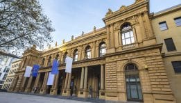 SKN | סקירה שבועית STOXX Europe 600: גל מכירות בסקטור הטכנולוגיה גרר את המדד להפסד של 1.3% (3–7 בנובמבר 2025)