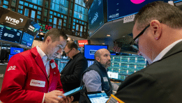 SKN | הטכנולוגיה דומיננטית: ניתוח 10 המניות שהכפילו את שווין במדד S&P 500 בחצי השנה האחרונה