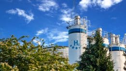 SKN | תעודת הסל מימן מזנקת ב-7%: האם “צימאון האנרגיה” של ה-AI הוא הזרז החדש?