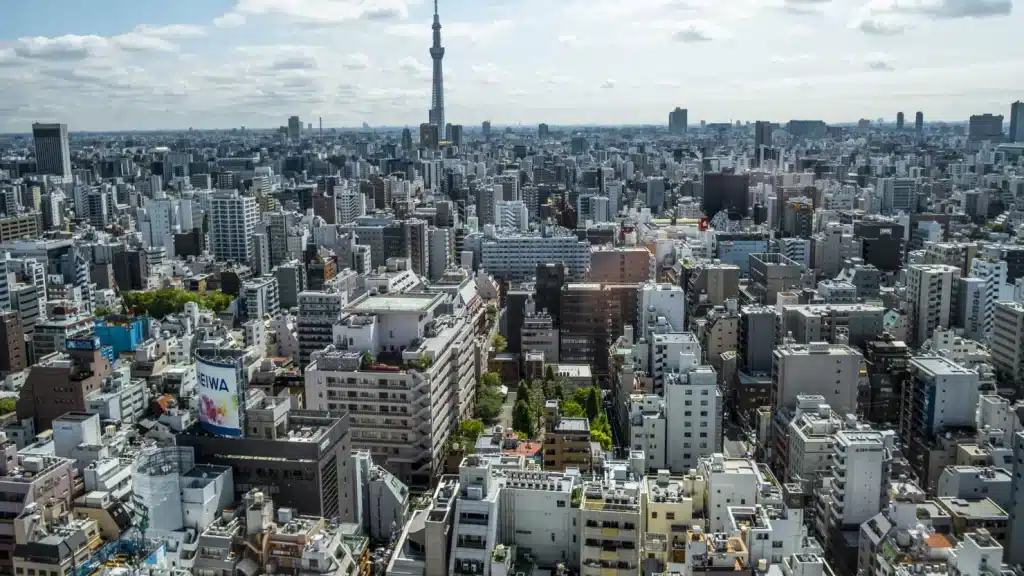 SKN | שווקי אסיה נסחרים במגמה מעורבת במסחר הבוקר של יום רביעי, כאשר תנועות מטבע וחולשה בסין מעצבות את הסנטימנט