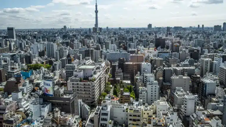 SKN | שווקי אסיה נסוגו בבוקר יום שישי בזמן שהמשקיעים שוקלים אי ודאות עולמית
