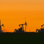 SKN | ירידת מחירי הנפט בעקבות חידוש שיחות המלחמה באוקראינה שמפחיתות חששות לאספקה