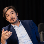 SKN | חברת ה-AI Harmonic של מנכ״ל Robinhood מגיעה לשווי של 1.45 מיליארד דולר עם גידול בהתעניינות במודלים מתמטיים