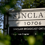 SKN | סינקלייר מציעה הצעת רכישה של 7 דולר למניה עבור E.W. Scripps — מהלך נועז לקונסולידציה של הטלוויזיה המקומית בארה״ב