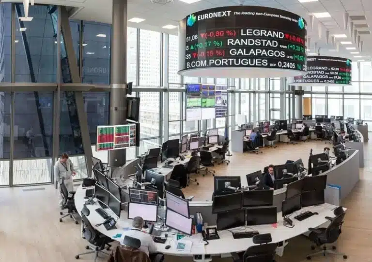 SKN | אירופה מסכמת יום מסחר בעלייה כשמשקיעים מאמצים יציבות במדדי הליבה