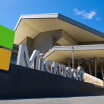 SKN | האם מודל הרישוי בענן של מיקרוסופט הופך לנקודת רתיחה אנטי־מונופוליסטית גלובלית