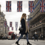 SKN | האם הצרכן הבריטי נכנס ל־2026 על קרקע רעועה מהצפוי?