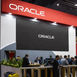 SKN | האם הימור ה-AI של אורקל הופך לסיכון הגדול ביותר שלה, כאשר המניה סופגת מפולת היסטורית?