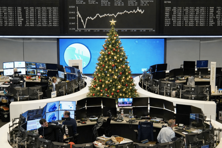 SKN | שווקי אירופה מסיימים את 2025 בנימה יציבה כאשר Euro Stoxx 50 וה-DAX מובילים את רווחי סוף השנה