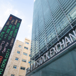 SKN | סגירת שוק ישראל: המניות ננעלו בירידות כאשר מכירות בשלב המאוחר לחצו על מדדי תל אביב