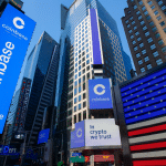SKN | האם Coinbase יכולה להשיב לעצמה את אחיזתה בהודו עם פתיחת הרשמות מחדש ותוכנית למסלול פיאט ב־2026